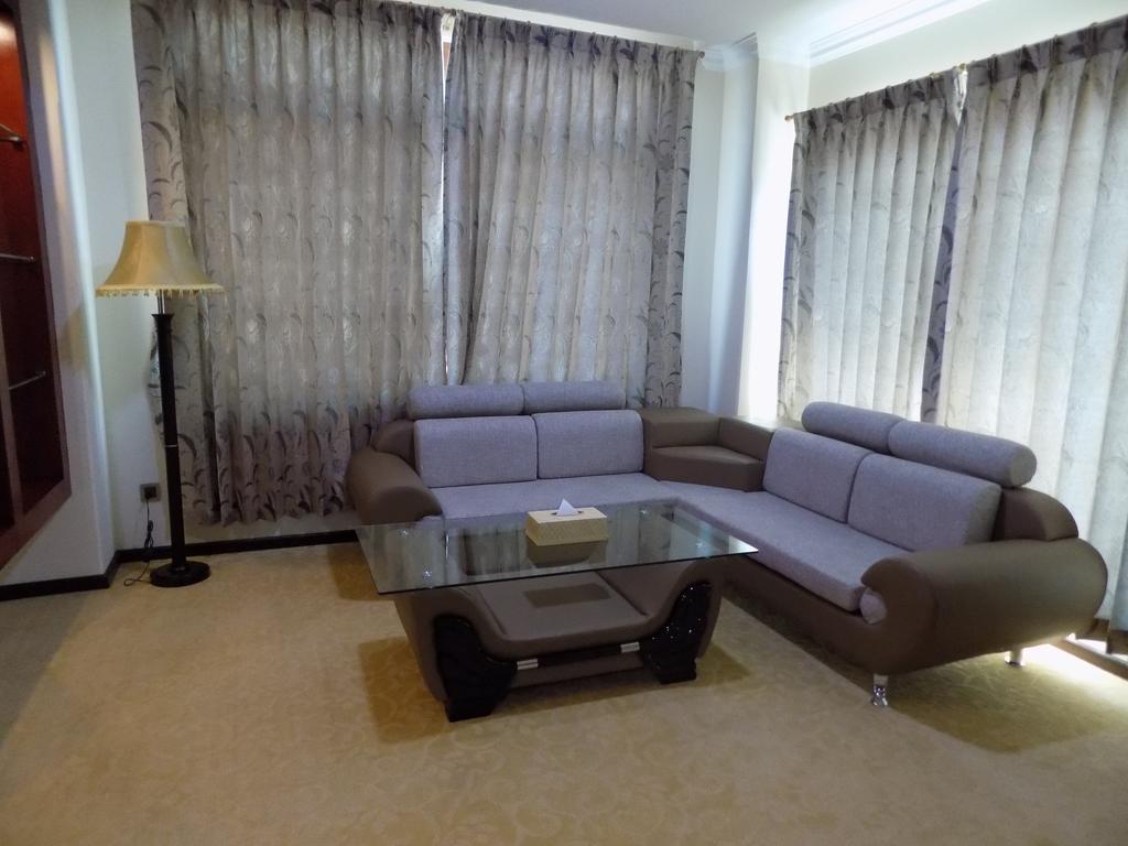 Victoria Palace Hotel Mandalay Extérieur photo